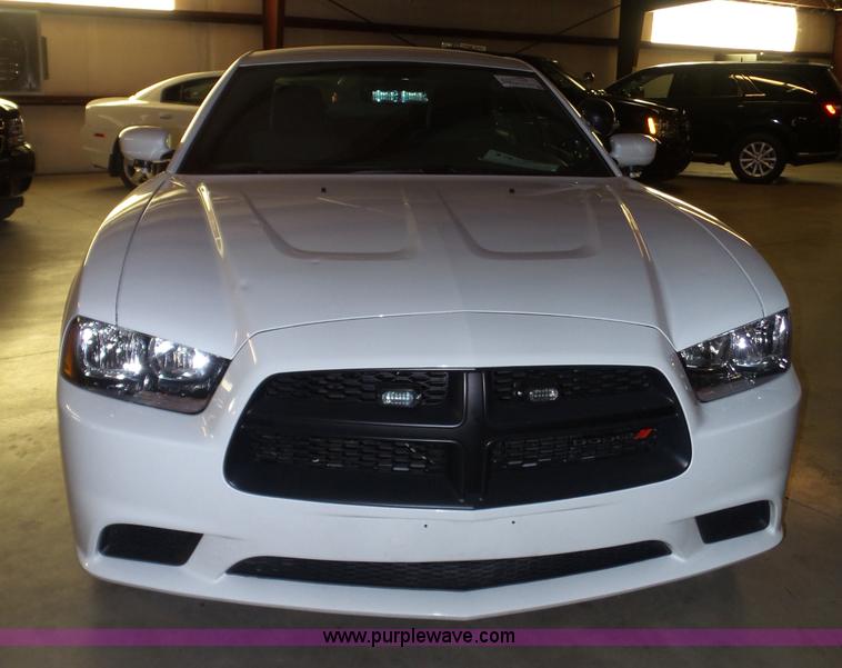 image for item J4011 2014 Dodge Charger Police