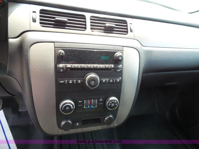 image for item J4012 2012 Chevrolet Tahoe Police SUV