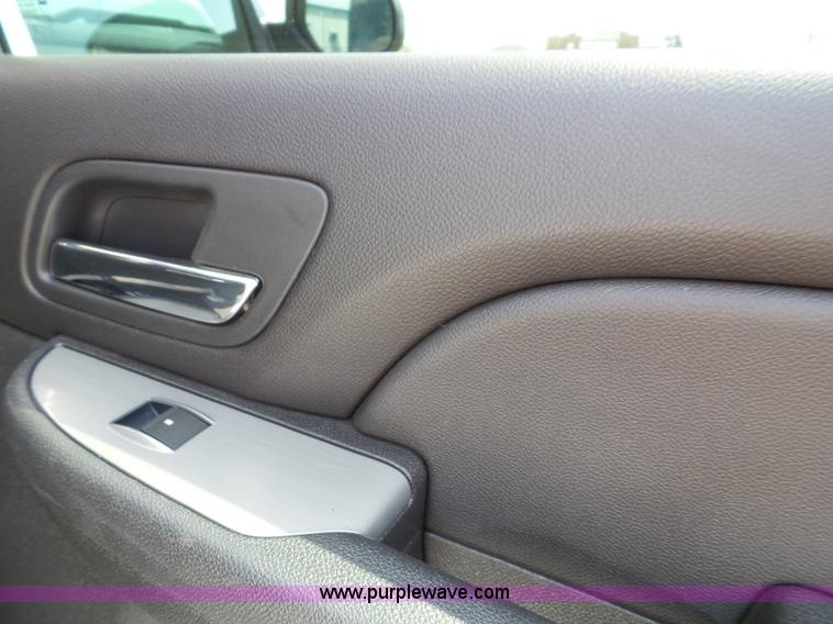 image for item J4012 2012 Chevrolet Tahoe Police SUV