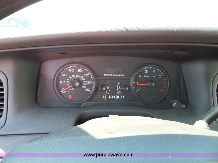image for item J4013 2009 Ford Crown Victoria Police Interceptor