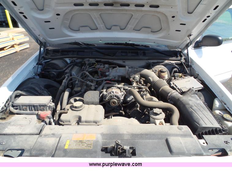 image for item J4013 2009 Ford Crown Victoria Police Interceptor