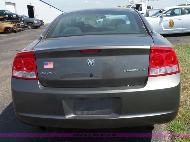 image for item J4016 2010 Dodge Charger