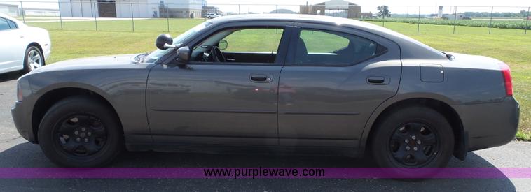 image for item J4016 2010 Dodge Charger