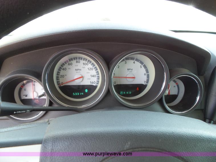 image for item J4016 2010 Dodge Charger