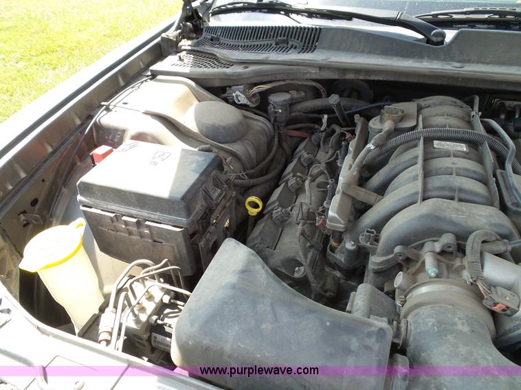 image for item J4016 2010 Dodge Charger