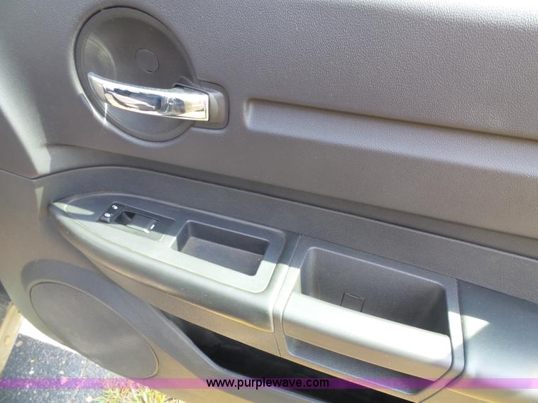 image for item J4016 2010 Dodge Charger