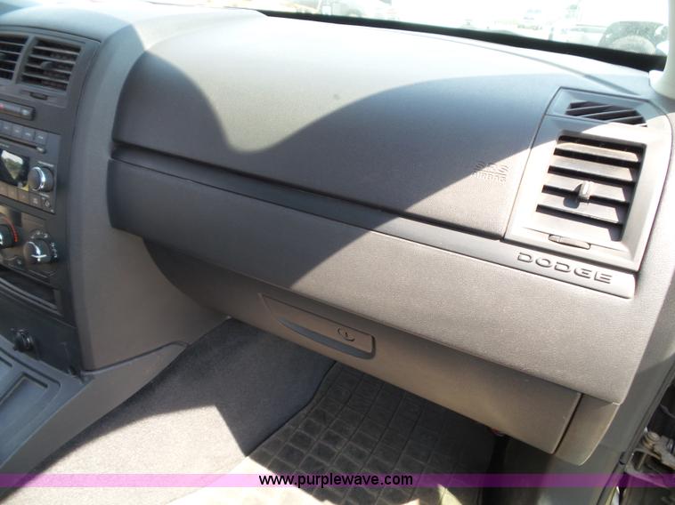 image for item J4016 2010 Dodge Charger