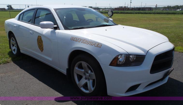 image for item J4017 2013 Dodge Charger Police