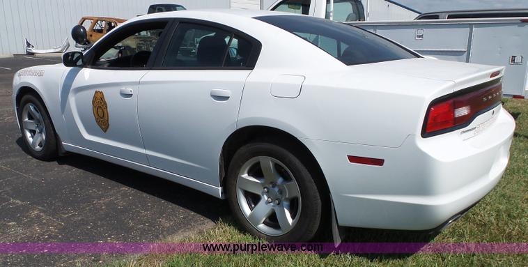 image for item J4017 2013 Dodge Charger Police