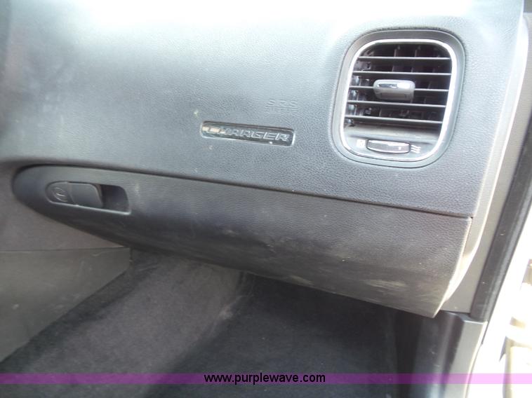 image for item J4017 2013 Dodge Charger Police