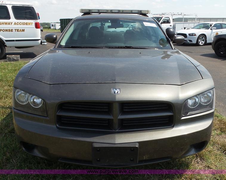 image for item J4018 2010 Dodge Charger