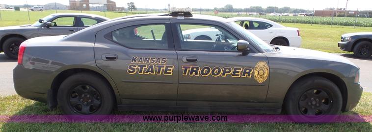 image for item J4018 2010 Dodge Charger