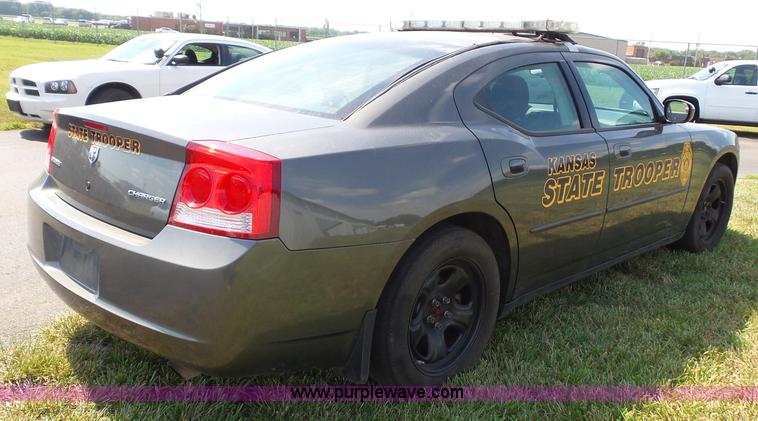 image for item J4018 2010 Dodge Charger