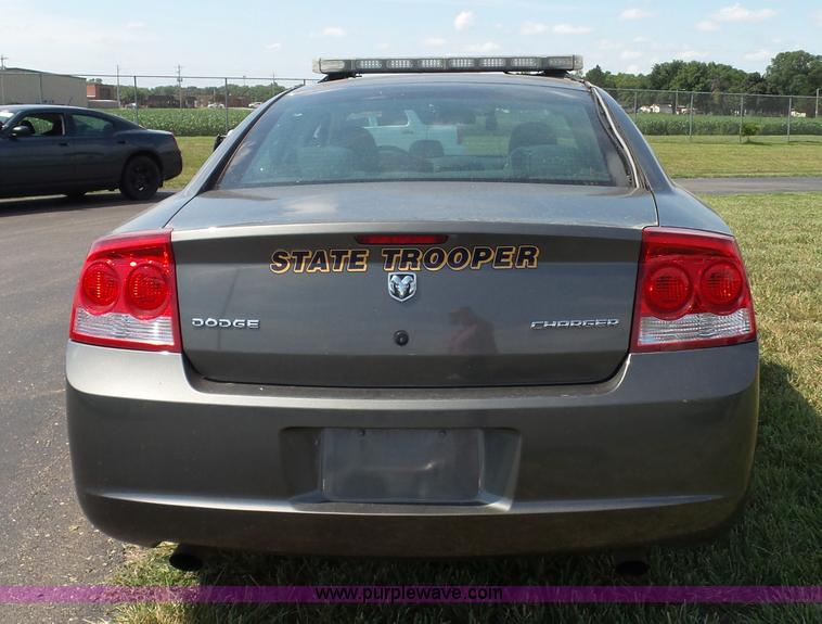 image for item J4018 2010 Dodge Charger