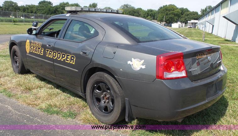 image for item J4018 2010 Dodge Charger