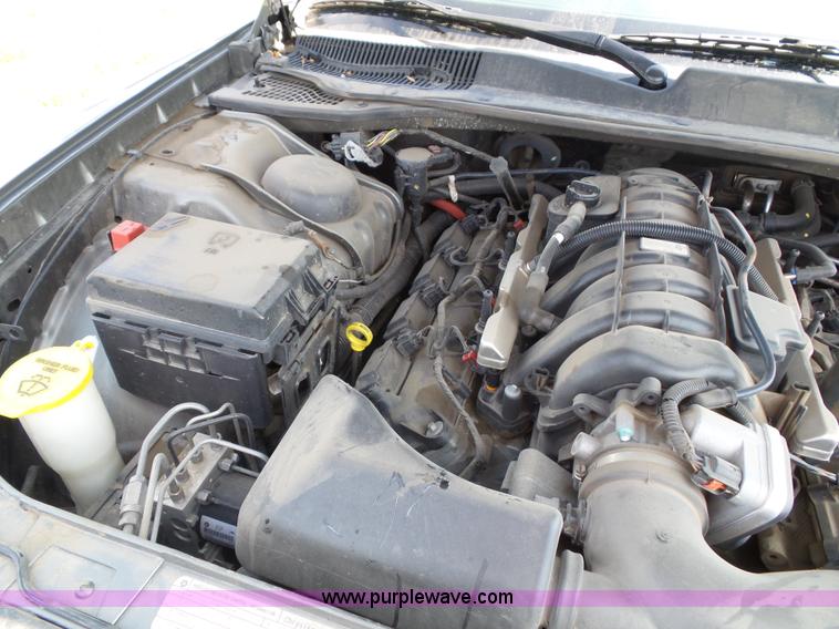 image for item J4018 2010 Dodge Charger