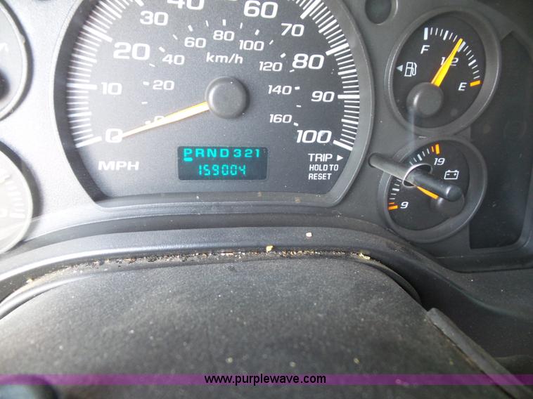 image for item J4020 2003 Chevrolet Express 1500 van