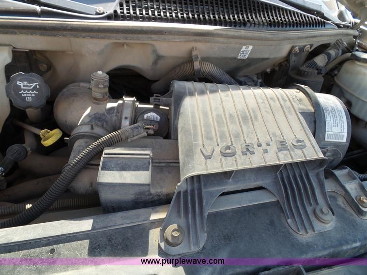 image for item J4020 2003 Chevrolet Express 1500 van