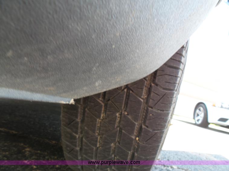 image for item J4020 2003 Chevrolet Express 1500 van