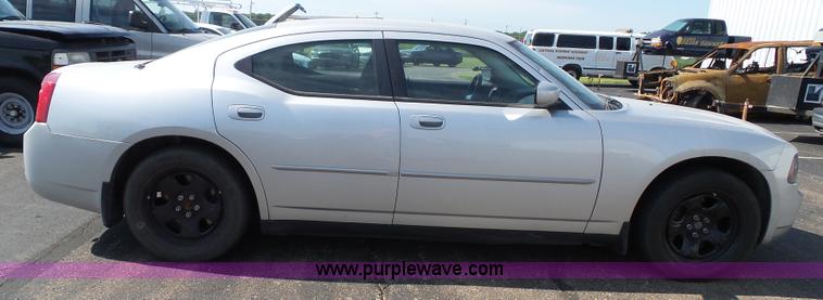 image for item J4022 2010 Dodge Charger