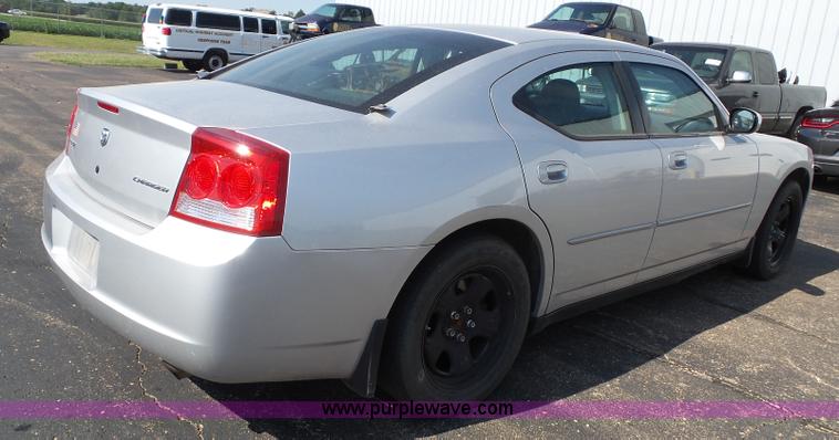 image for item J4022 2010 Dodge Charger