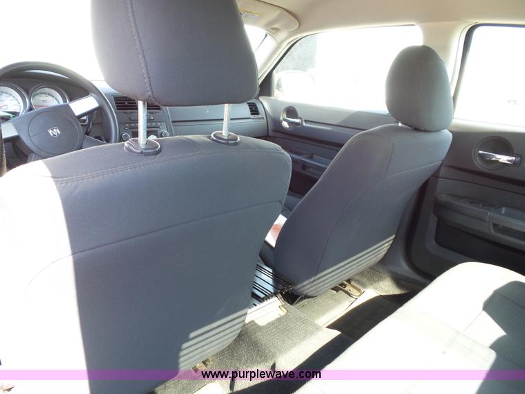 image for item J4022 2010 Dodge Charger