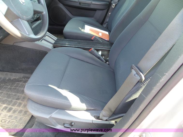 image for item J4022 2010 Dodge Charger