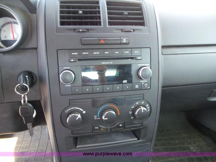 image for item J4022 2010 Dodge Charger