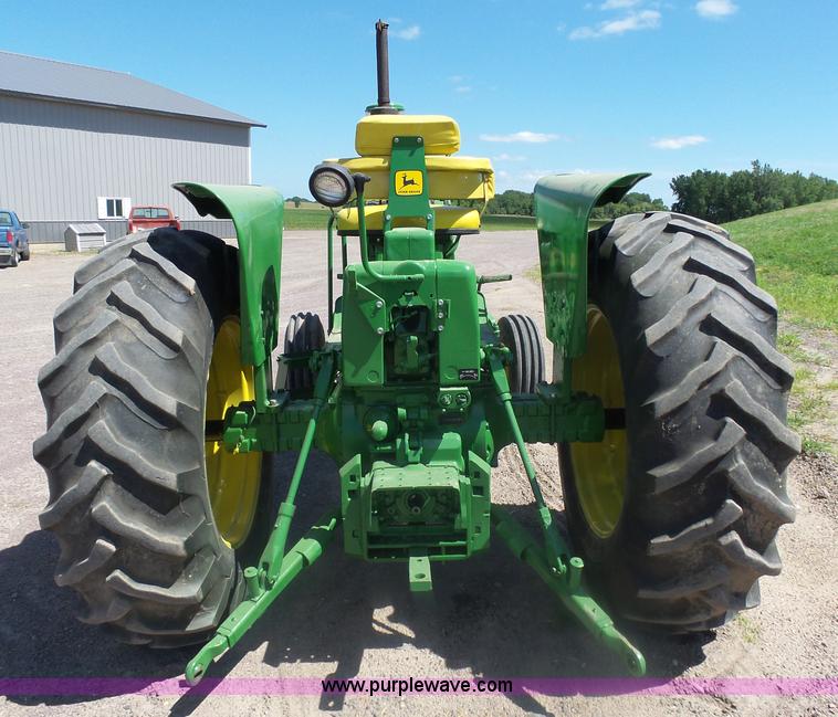 image for item AL9139 1969 John Deere 4020 tractor