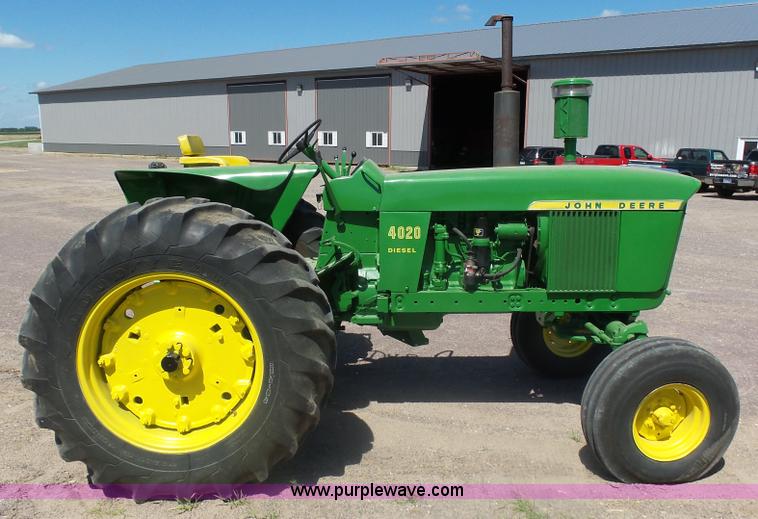 image for item AL9139 1969 John Deere 4020 tractor