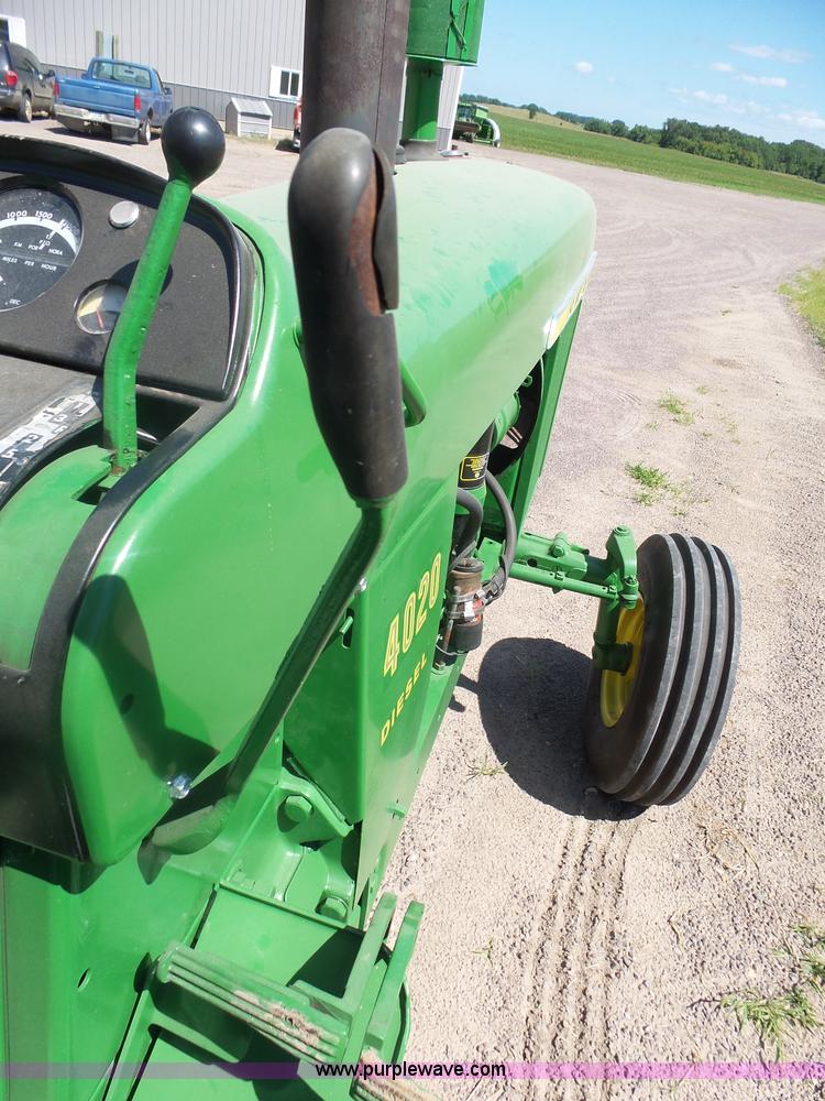 image for item AL9139 1969 John Deere 4020 tractor