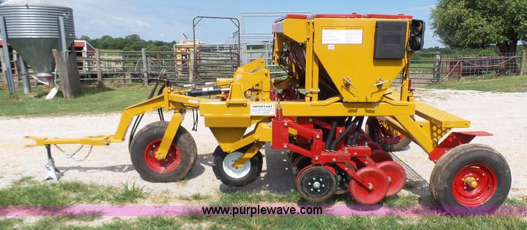 image for item AV9890 HayBuster 77C no-till grain drill