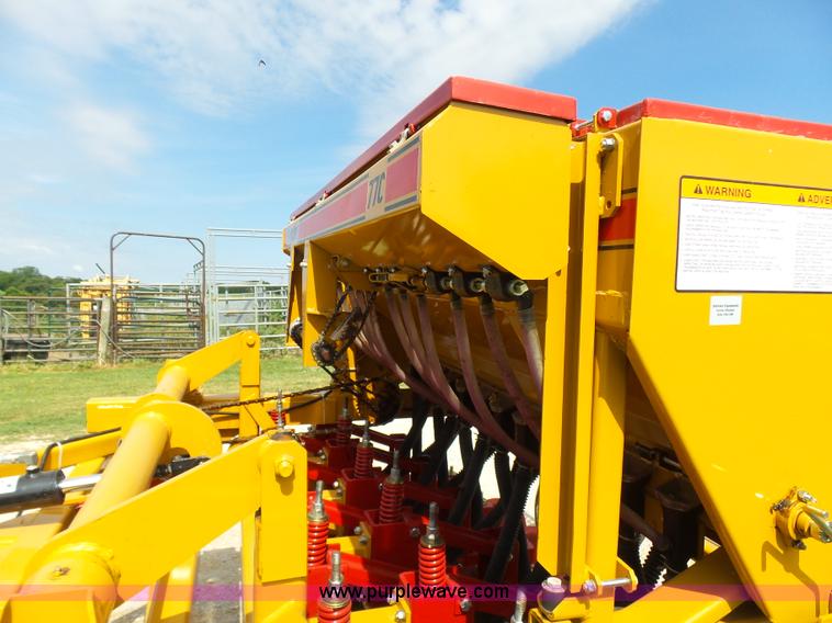 image for item AV9890 HayBuster 77C no-till grain drill