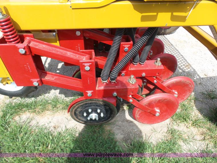 image for item AV9890 HayBuster 77C no-till grain drill