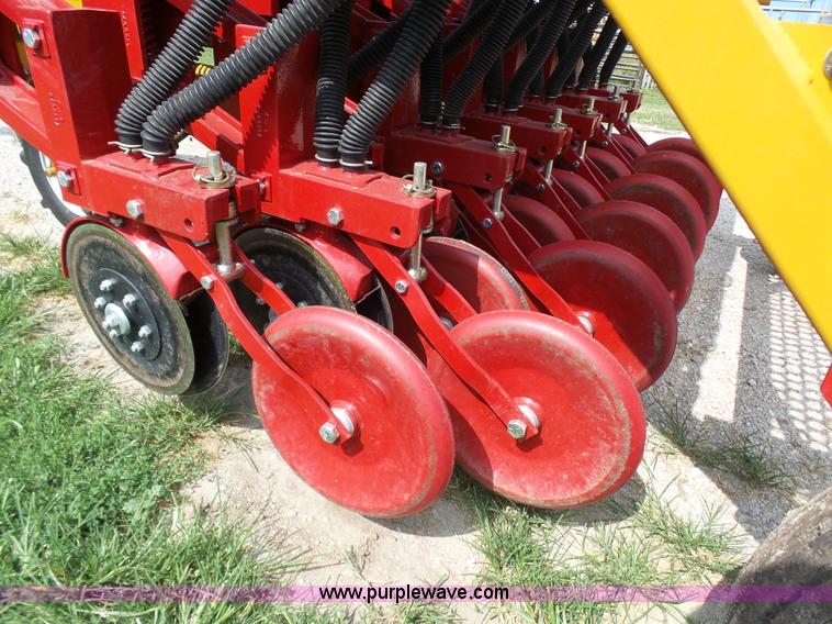 image for item AV9890 HayBuster 77C no-till grain drill