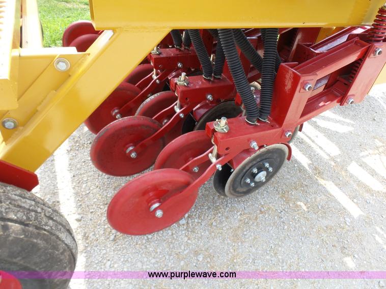 image for item AV9890 HayBuster 77C no-till grain drill