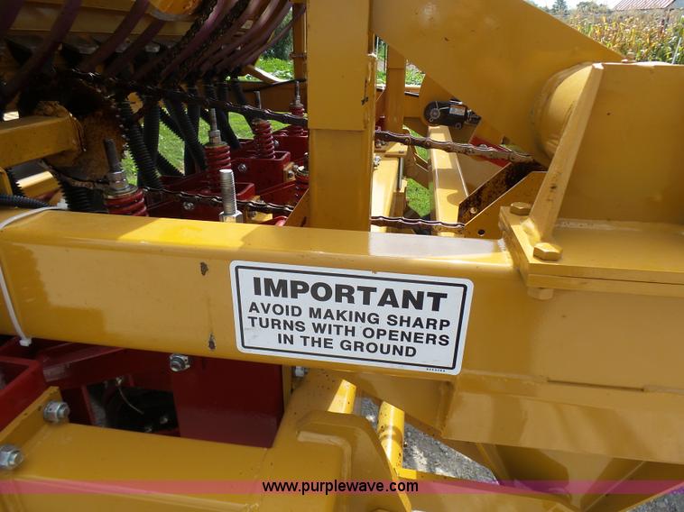 image for item AV9890 HayBuster 77C no-till grain drill