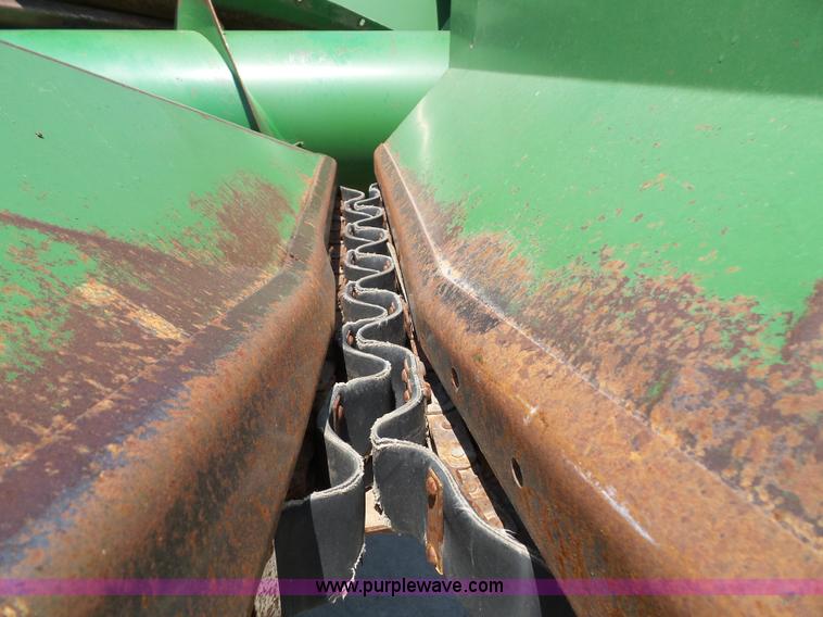 image for item BG9300 John Deere 854A row crop head