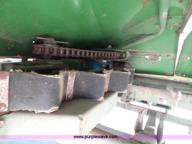 image for item BG9300 John Deere 854A row crop head