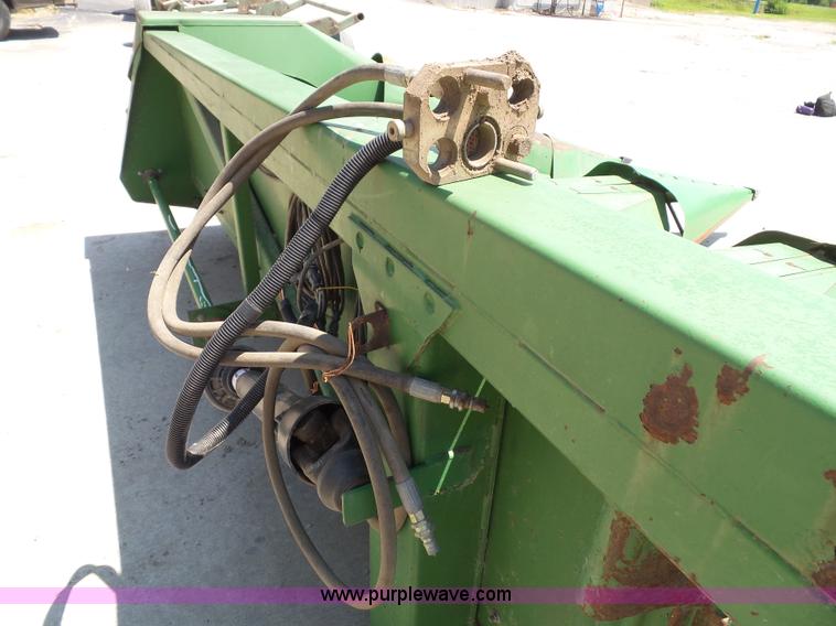 image for item BG9300 John Deere 854A row crop head