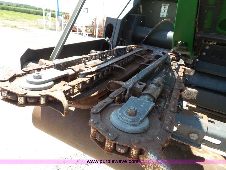 image for item BG9301 2010 Drago L8 row crop head with Jantz trailer