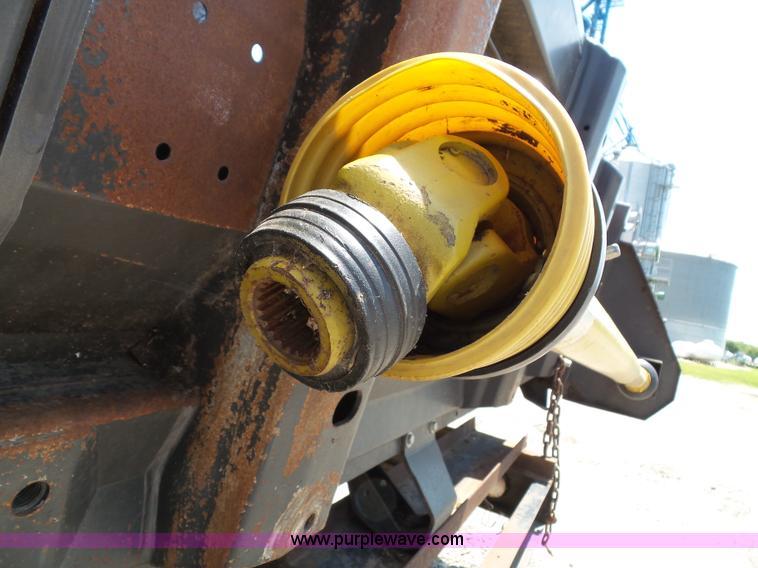 image for item BG9301 2010 Drago L8 row crop head with Jantz trailer