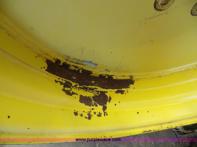 image for item BG9302 (2) Underferth combine wheels