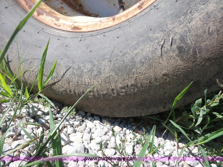 image for item BS9712 Farm Star 600 hose reel trailer