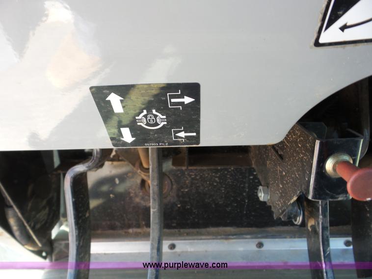 image for item BZ9605 Massey-Ferguson 573 tractor