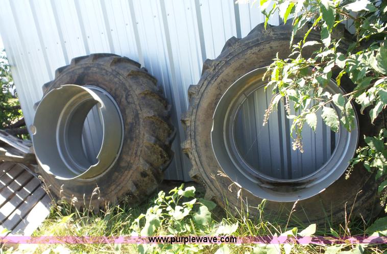 image for item BZ9605 Massey-Ferguson 573 tractor