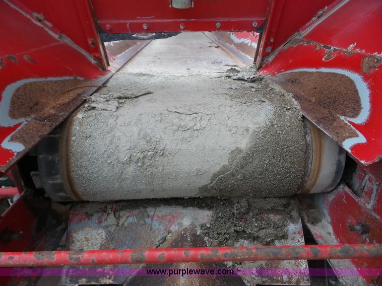 image for item BZ9613 1971 International Loadstar 1600 applicator truck