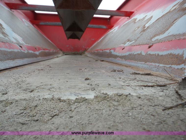 image for item BZ9613 1971 International Loadstar 1600 applicator truck