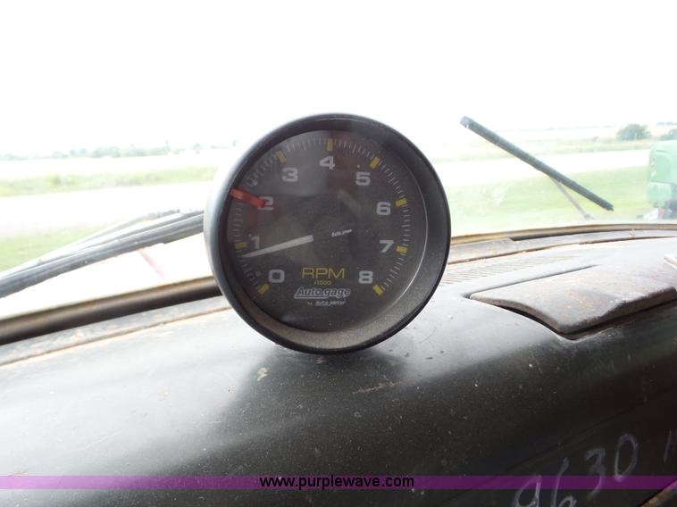 image for item BZ9613 1971 International Loadstar 1600 applicator truck