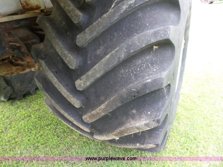 image for item BZ9614 1995 Ford L8000 applicator truck